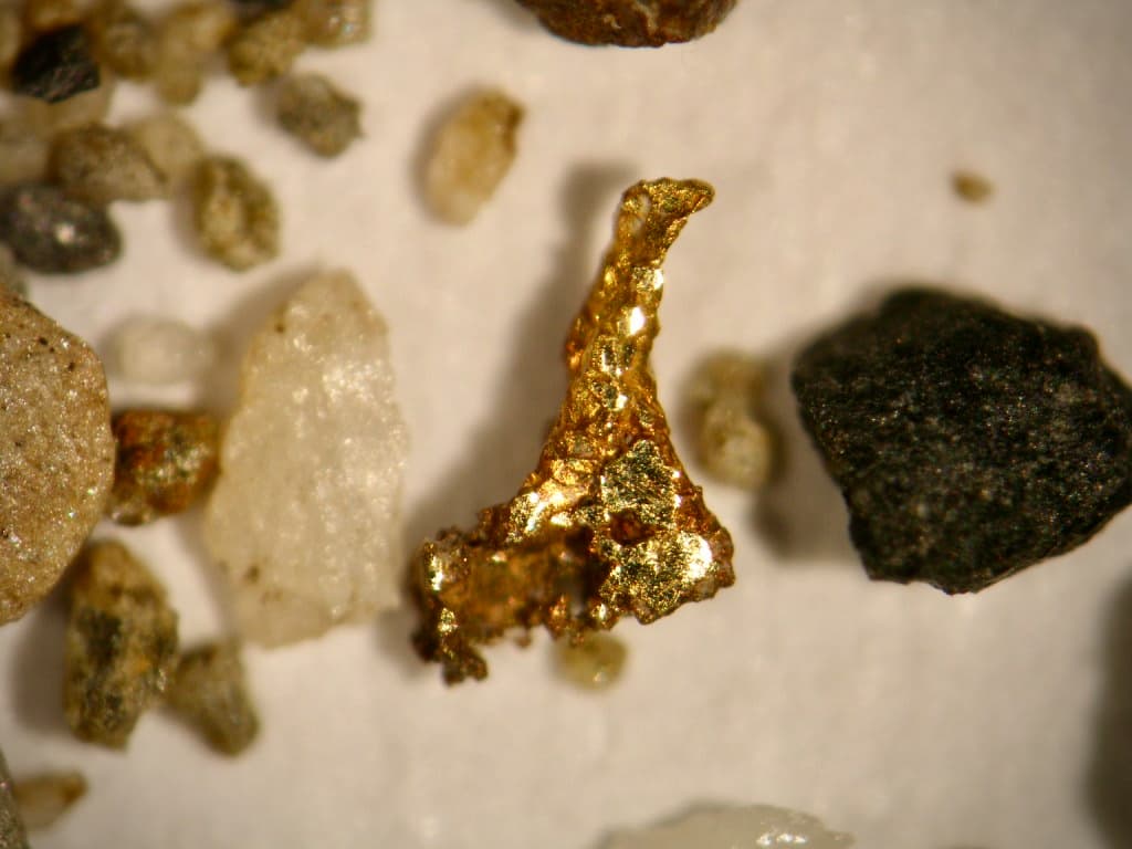 Zlato nalezené v údolí Zlatý důl – Hlubočky